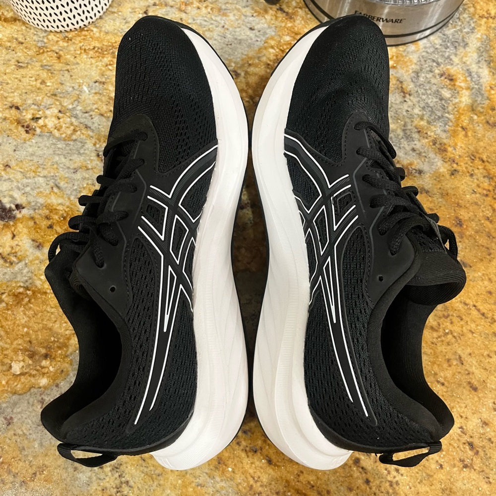 ASICS gel contend 9 size 9.5 - Picture 7 of 9